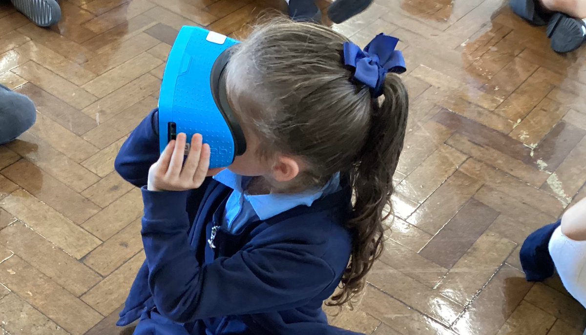 OurLadysCP's tweet photo. Now it’s time for Year 1s virtual reality ECO workshop. Linking to our literacy learning and local area walk this morning @OurLadyandAllS1 #CatholicLife #TechnologyInAction https://t.co/nMrRVEZvmg