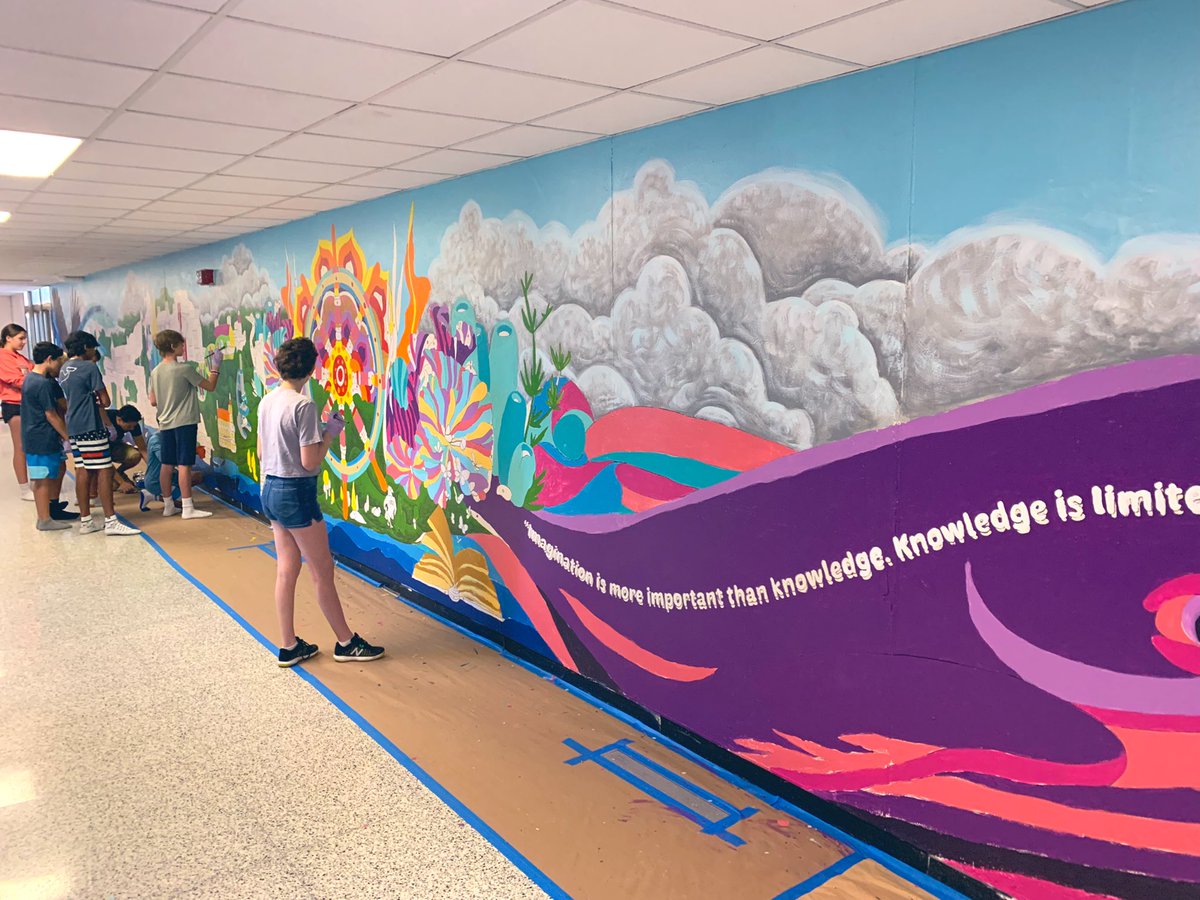 Principal_CSH's tweet photo. From a 70 foot blank wall to a beautiful mural depicting the merging of the Arts and the Sciences while celebrating the uniqueness of the CSH school community. All painted by our own students. Simply breathtaking to watch this transformation. #CSHpride https://t.co/k1TPlC5hMb