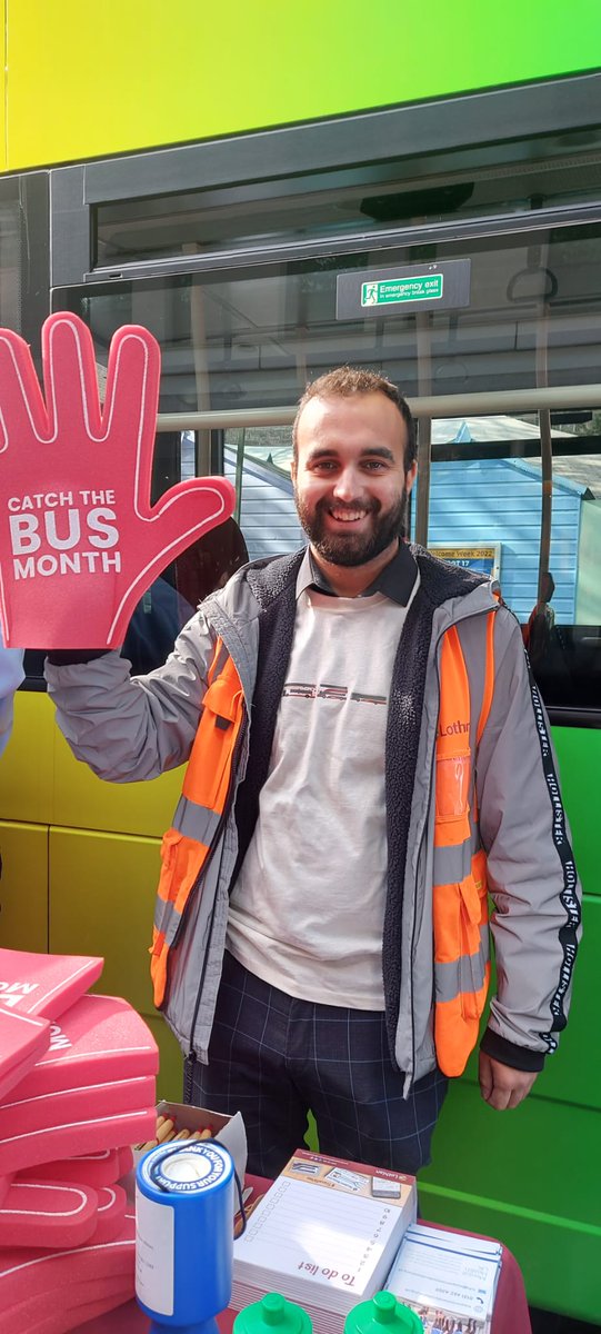 hannabususers's tweet photo. What a great day celebrating #catchthebusmonth with @on_lothianbuses at @EdinburghUni Freshers Fair. Thank you for having us 😀🚍👋 @EdUniStudents @BusUsersUK #CTMB https://t.co/KYmYPgjidF
