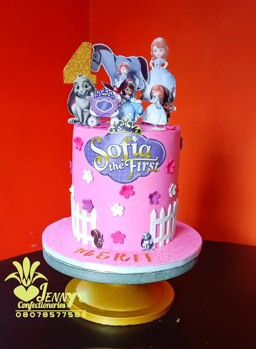 Jennys_Oma's tweet photo. I bake and decorate with passion
#sofiathefirstcake
#birthdaycake
#cakeinportharcourt
#portharcourtcakevendor
#portharcourtbaker
#nigeriancake https://t.co/DOhrgU2IVS