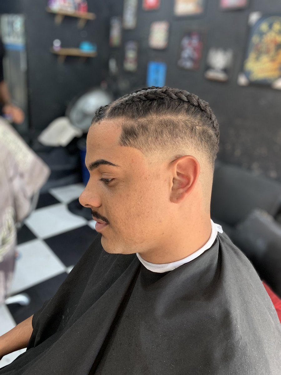 jonathajb22's tweet photo. Deus é o norte e o caminho, não precisa se desesperar, vai doer mas o processo é com ele!!!
.
.
.
.
.
.  
#amoomeutrabalho
#trançasnago
#cortenaregua https://t.co/58mER01B6K