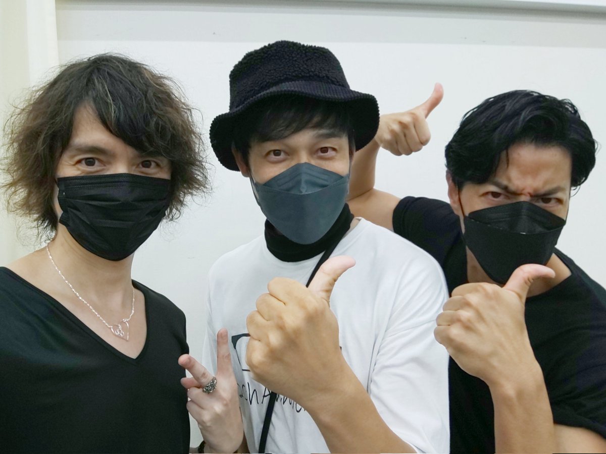 kohei__murakami's tweet photo. 和泉くんも合流してコーチ陣3人衆！
戦略、メンタル、サーキット！！
中年トリオ！
(笑) https://t.co/SxKUF5GD1y