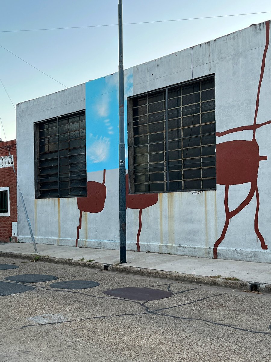 “Rousseau” by Jorge Pomar in Buenos Aires, Argentina streetartnews.net/2022/09/rousse… #StreetArt  via x.com/streetartnews/…