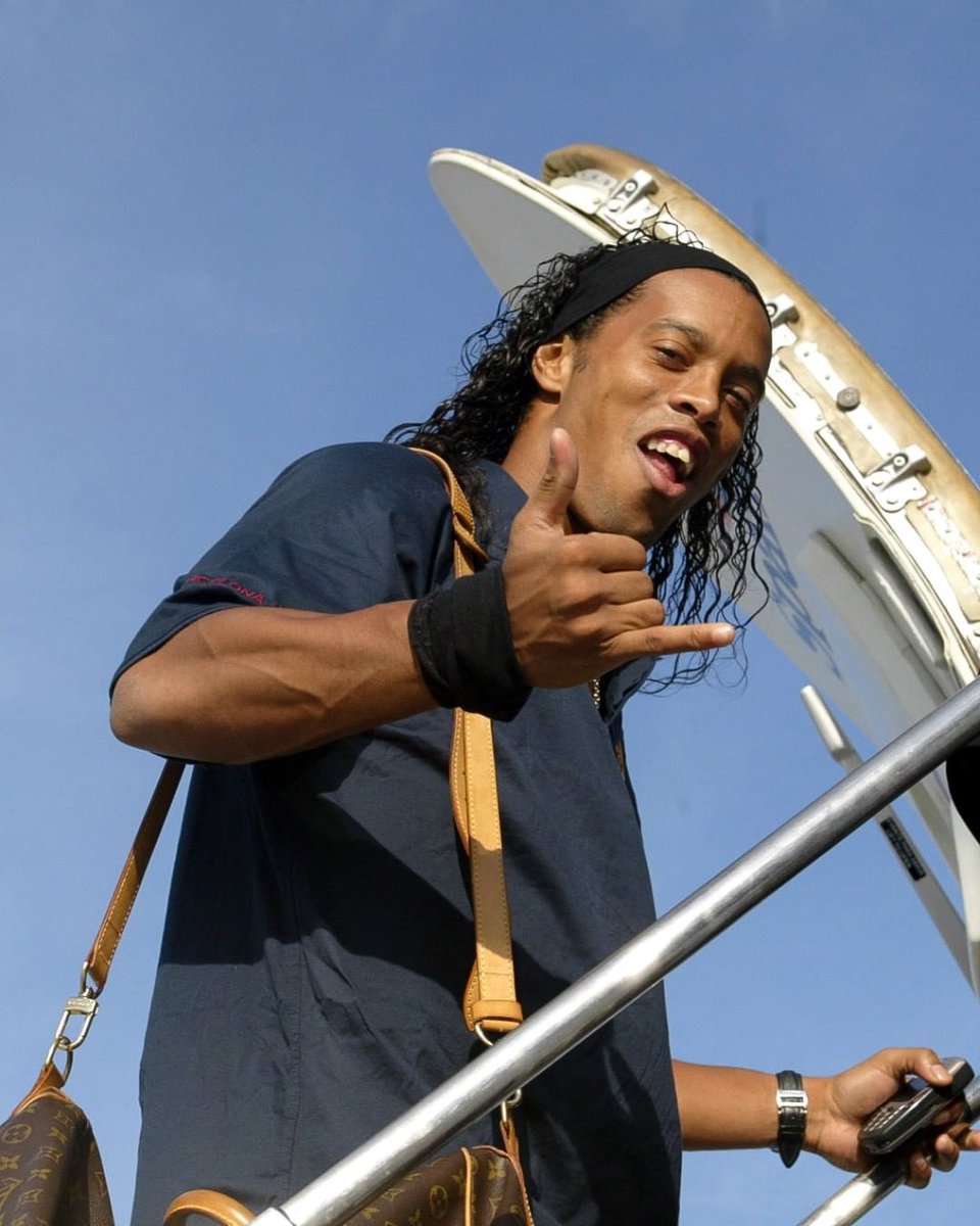 Ronaldinho tweet media