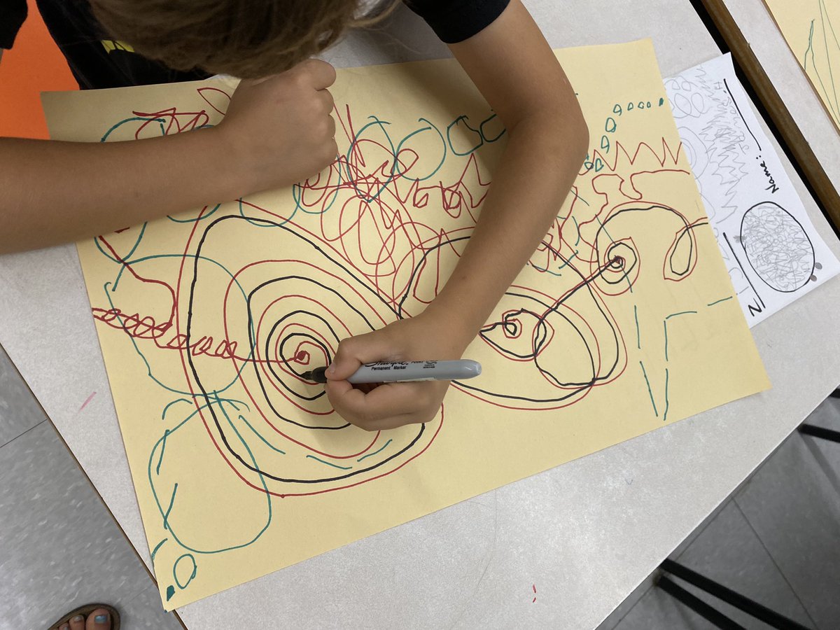 Learning about Lines! <a href="/CaudlePark/">CPES</a> <a href="/HRCEFineArts/">HRCEFineArts</a> #ThanksToYouHalifax