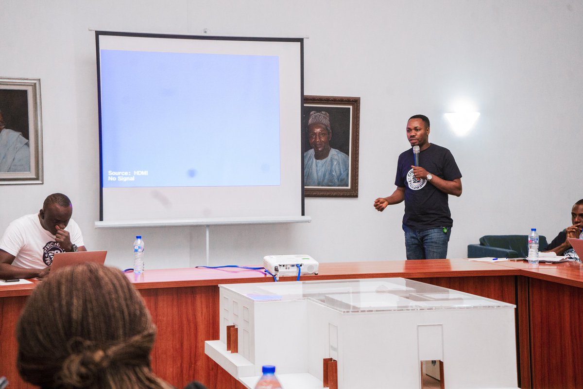 promadng's tweet photo. @CivicHive Innovation Fellowship 2022 

Last week in Abuja, our founder @DaisiOmokungbe at the close out activities, pitched our @grapngr that has been under six months incubation to potential partners &amp; donors #CivicHiveFellowship2022 #PROMADFoundation #CommunityNeedsAssessment https://t.co/wwypFcK2dd
