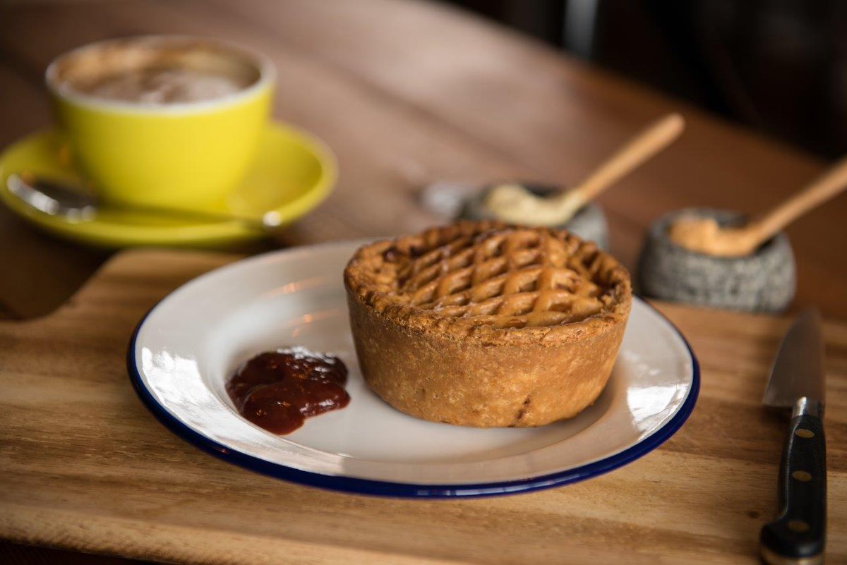 It's feeling a little cooler on a morning here in North Yorkshire, so here's a #TopTip for you: warm your Vale of Mowbray pies in an air fryer rather than a microwave for perfectly crisp pastry. 160°C for 5-6 mins should do it.
#PorkPies #ScotchEggs #FoodOfThePeople #FoodandDrink