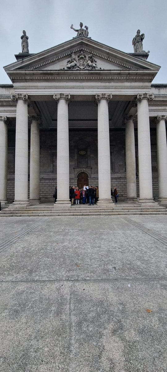 IHTA_RIA's tweet photo. Frank Cullen kicks off the Dublin in Crisis walking tour at the old Parliament Buildings on College Green #ICHT2022 https://t.co/bK6f0K4DP9