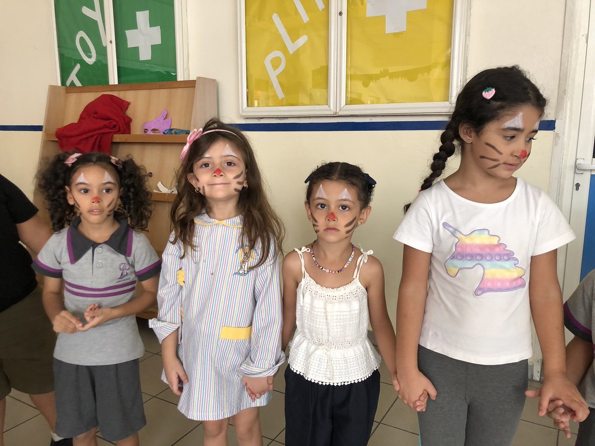 ghina_jomaa's tweet photo. l’ve always loved the first day of school better than the last day of school. Firsts are best because they are beginnings. KG3A here we go😍❤️#Firstdayofschool #lovelykids #havefun @makdawhaschool @FThaalby https://t.co/MS6RxC0ydo