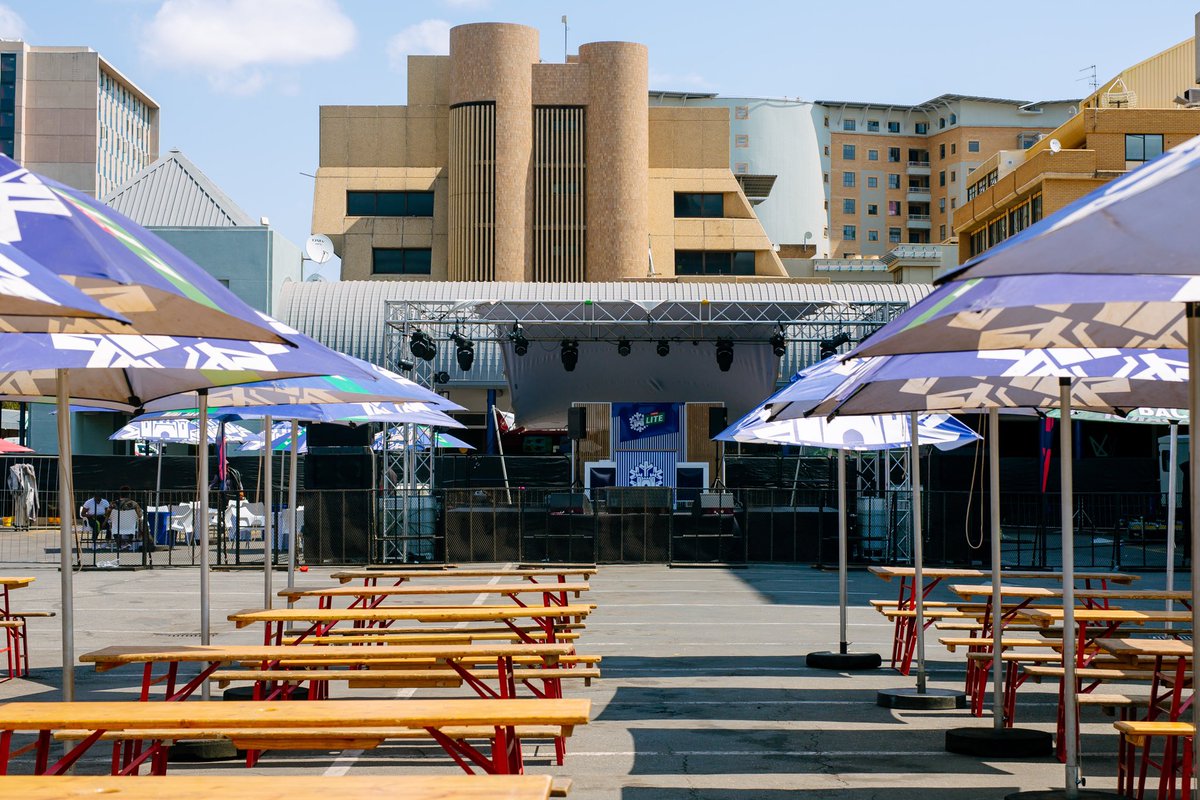 HomeComingEvent's tweet photo. Our beautiful home for the day!
A big shout out to Hatfield Plaza for their support in making #HatfieldSpringDay possible 🏠✨
ph: @PixelKollective https://t.co/v7SlCIU0gI