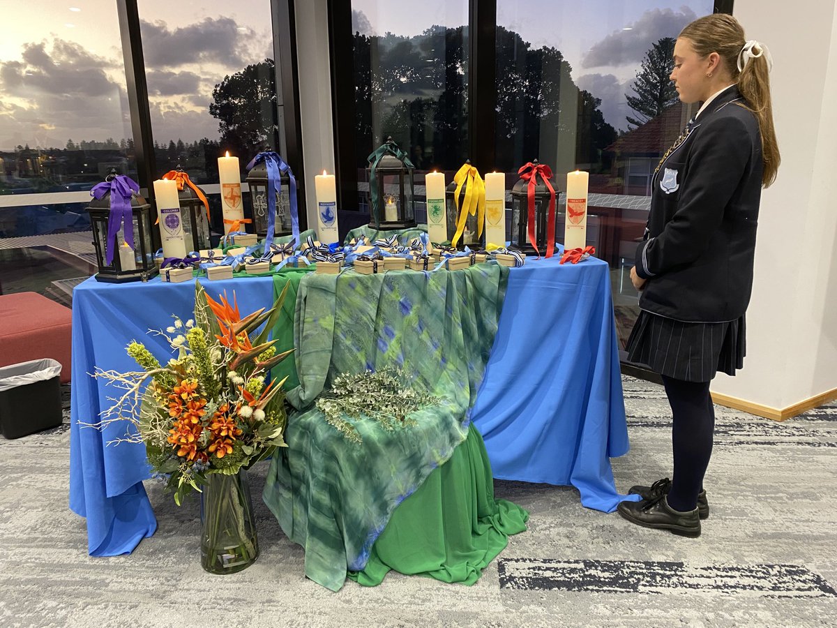 Robyn Miller tweet media