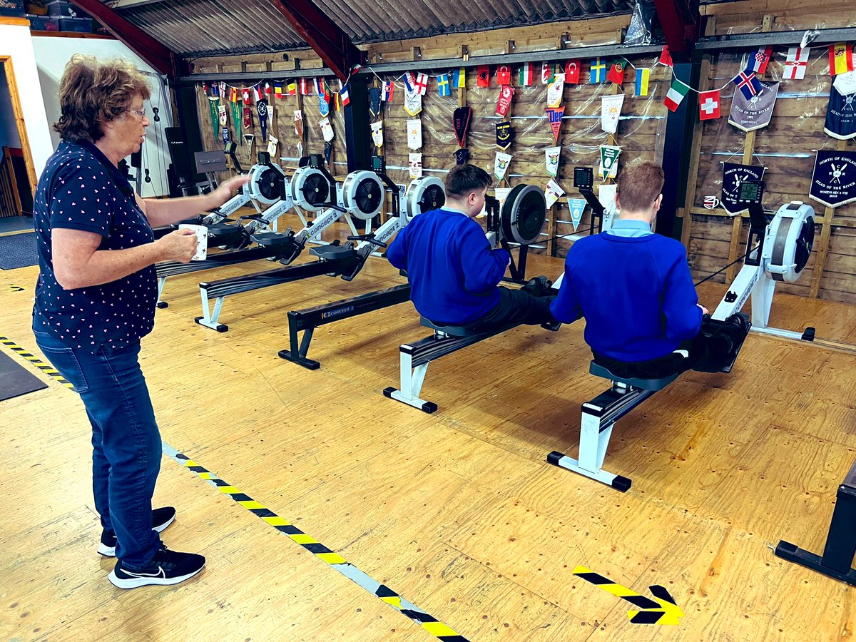 Mr Green tweet media