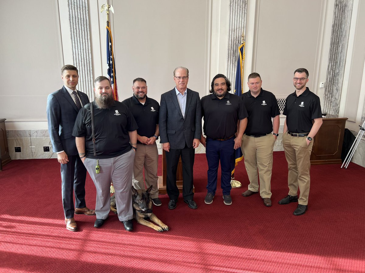 WWP_DC's tweet photo. Thank you, @SenBraun and @SenToddYoung for meeting with Wounded Warrior Project’s #WWPAdvocacy team today. We look forward to continuing our work with you for America’s #veterans. @wwp https://t.co/JtvHEHP613