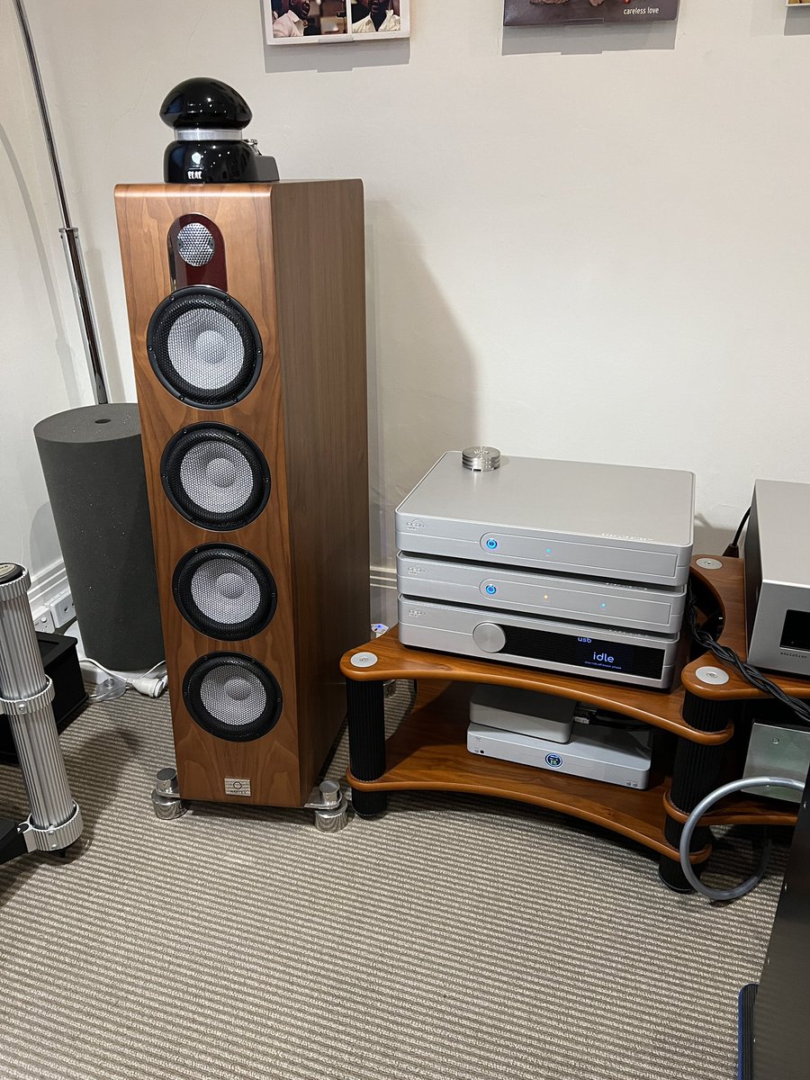 Absolute_Hi_End's tweet photo. Ideon Audio Absolute Stream, Time and Epsilon DAC on demo at Sound Gallery Melbourne. Marten Parker Quintet speakers.
 @IdeonAudio #highendaudio #ideonaudio #ideonaudioabsolutedac #ideonaudioaustralia #martenspeakersaustralia #martenspeakers https://t.co/Y2sCrHpowZ