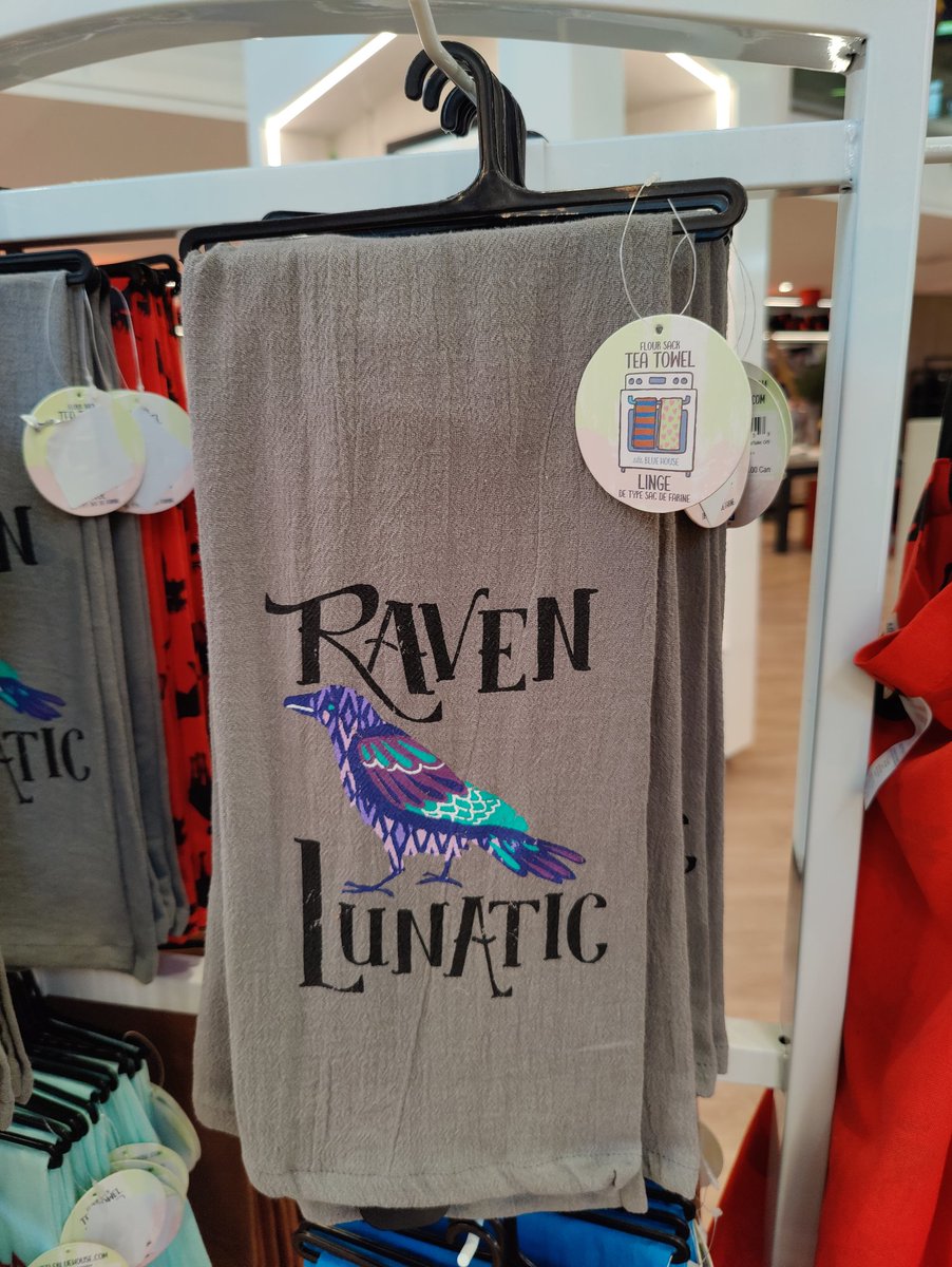 dvdchristensen's tweet photo. The impending #ETHMerge has nearly doubled $RVN prices over the last few days. Are #Ravencoin enthusiasts buying at these prices another example of cryptocurrency FOMO or are they buying at the start of a new #Ravencoin megatrend like buying $BTC in 2013? #RavenLunatic https://t.co/xYri3XEaGY