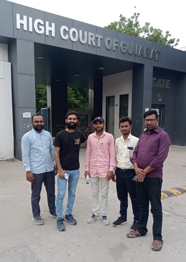 મલ્ટી પર્પઝ હેલ્થ વર્કર પરીક્ષામાં થયેલ અન્યાય બાબતે બધા નાં હિત માટે સતત મહેનત કરી રહેલા સમગ્ર યુવા ટીમ ને ખૂબ ખૂબ અભિનંદન 
 
|| सत्य मेव जयते ||
<a href="/devanshijoshi71/">Devanshi Joshi</a> <a href="/YAJadeja/">Yuvrajsinh Jadeja</a> 
<a href="/deepakrajani123/">Deepak rajani</a>