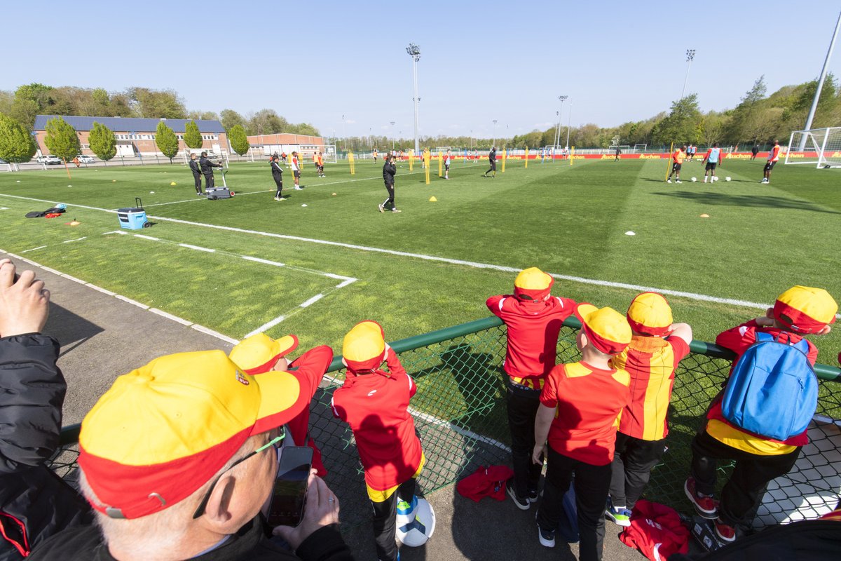 pasdecalais62's tweet image. #CONCOURS ⚽ Le Département partenaire du @RCLens vous invite avec votre enfant à profiter d’une matinée exclusive à La Gaillette ce 28/09 ! ❤️💛 Petit-déjeuner, accès à l’entrainement et moment privilégié avec les joueurs ! Likez et rt pour participer. TAS le 20/09 à 12h 🍀
#RCL
