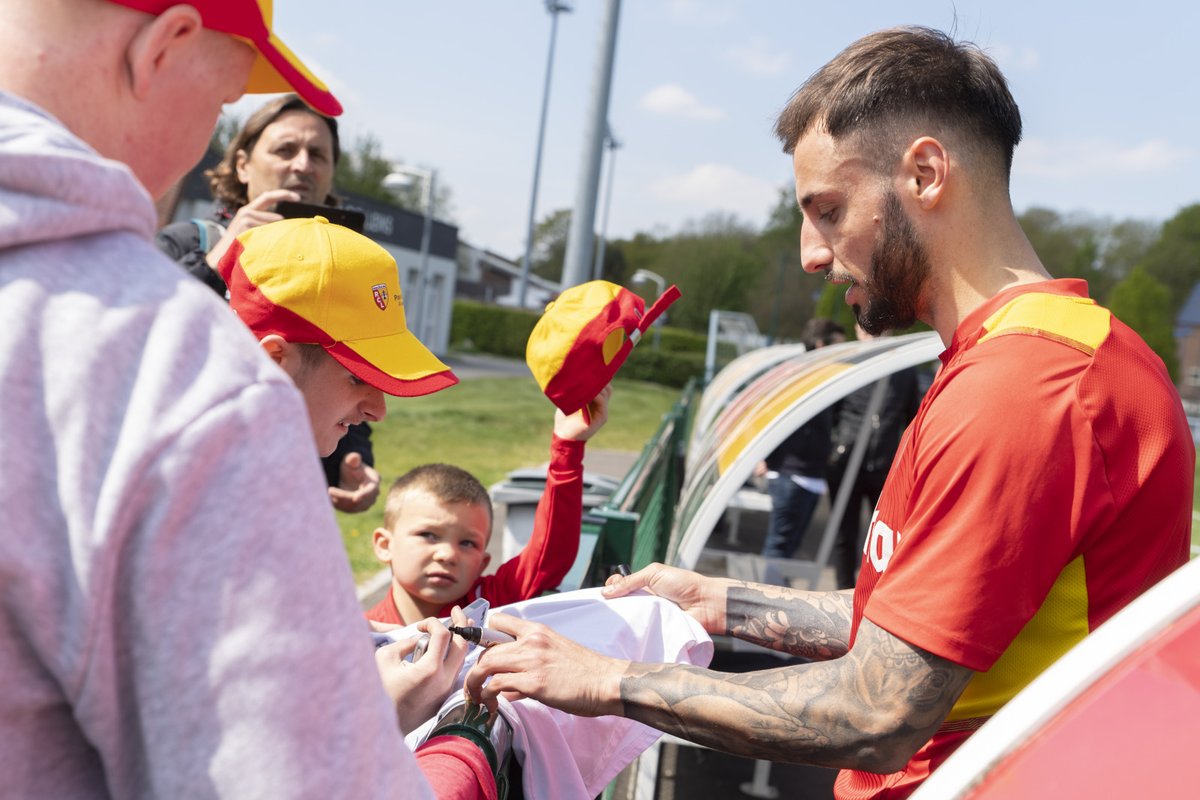 pasdecalais62's tweet image. #CONCOURS ⚽ Le Département partenaire du @RCLens vous invite avec votre enfant à profiter d’une matinée exclusive à La Gaillette ce 28/09 ! ❤️💛 Petit-déjeuner, accès à l’entrainement et moment privilégié avec les joueurs ! Likez et rt pour participer. TAS le 20/09 à 12h 🍀
#RCL