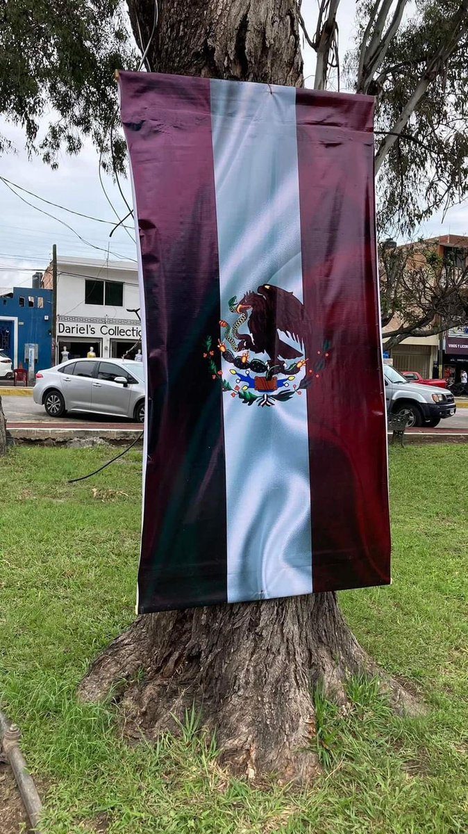 LosPoliticosVer's tweet photo. ORIZABA
* Quién es Ramón Jiménez y a qué viene
* La Bandera Nacional de #Morena
#opinion @Omarzuniga_a
https://t.co/z2SOOJPETk
@Ramon_Jimenez_L @MiguelANavarroQ @aytodeorizaba @JMDiezMX @CuitlahuacGJ @EricCisnerosB @PartidoMorenaMx https://t.co/RoTDkJmCuE