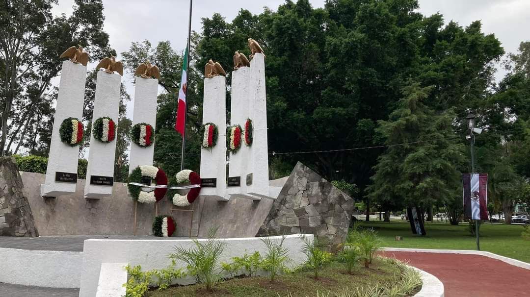 LosPoliticosVer's tweet photo. ORIZABA
* Quién es Ramón Jiménez y a qué viene
* La Bandera Nacional de #Morena
#opinion @Omarzuniga_a
https://t.co/z2SOOJPETk
@Ramon_Jimenez_L @MiguelANavarroQ @aytodeorizaba @JMDiezMX @CuitlahuacGJ @EricCisnerosB @PartidoMorenaMx https://t.co/RoTDkJmCuE