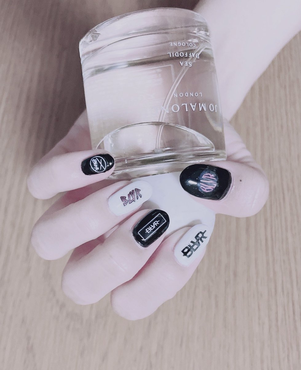 Kuyu9yu's tweet photo. BLVR nail💅
ちまちま塗ったり貼ったり楽しかった☺️
#3rdBLVR
#BLVRER
#BLVR
#MSIWAT https://t.co/7M5yLX4m4I