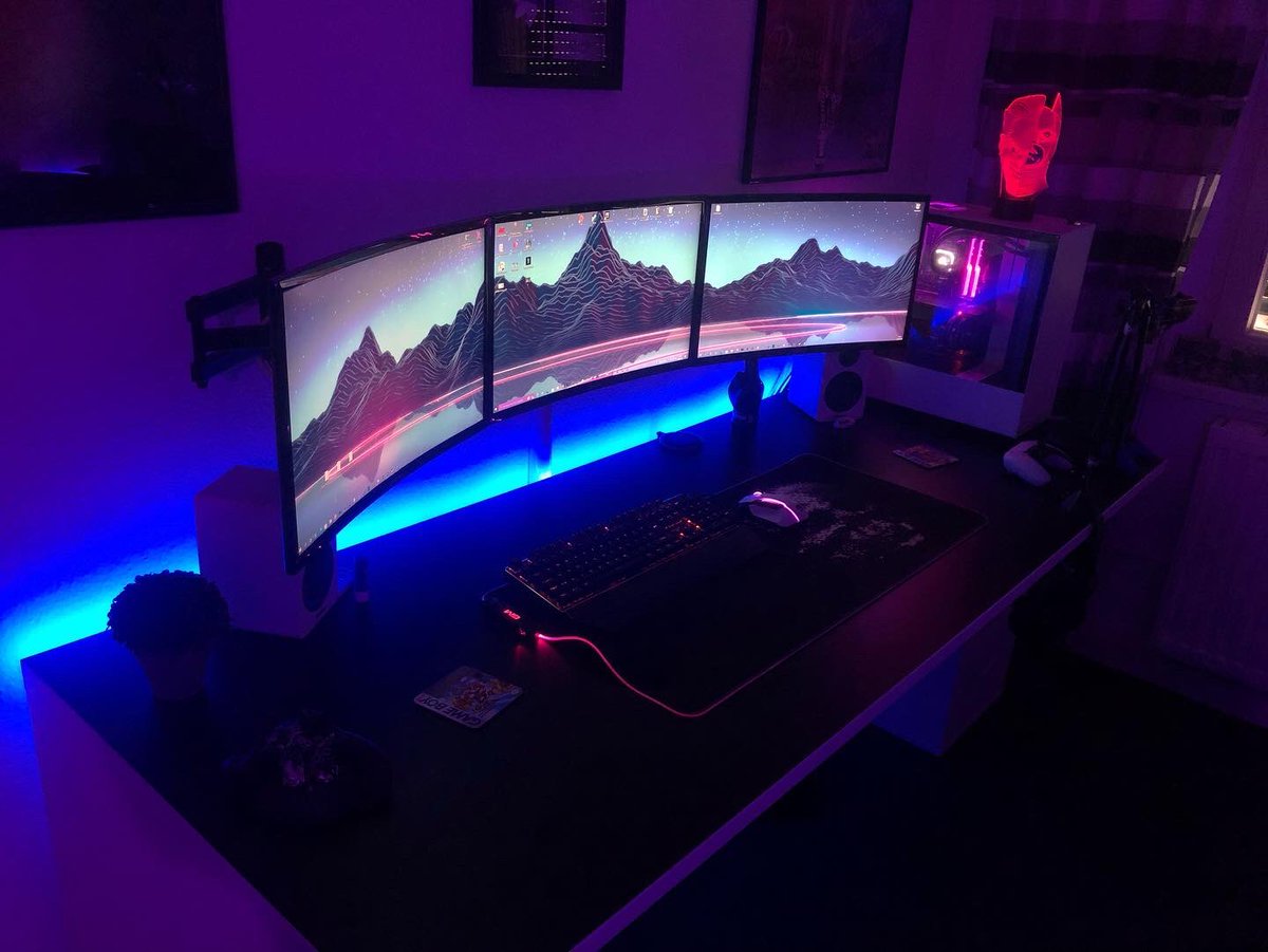 Sinatikk's tweet photo. Wir sind Live mit #Primalps2 und #nfspayback https://t.co/OQQ6eQAzcv #twitch #twitchde https://t.co/l7WIFW4uxZ
