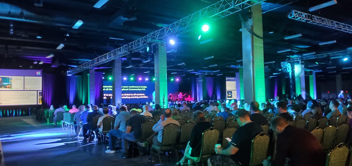 JohnSakers's tweet photo. #CommunityLIVE day two kickoff. Respect! https://t.co/qEpbhTcw8U