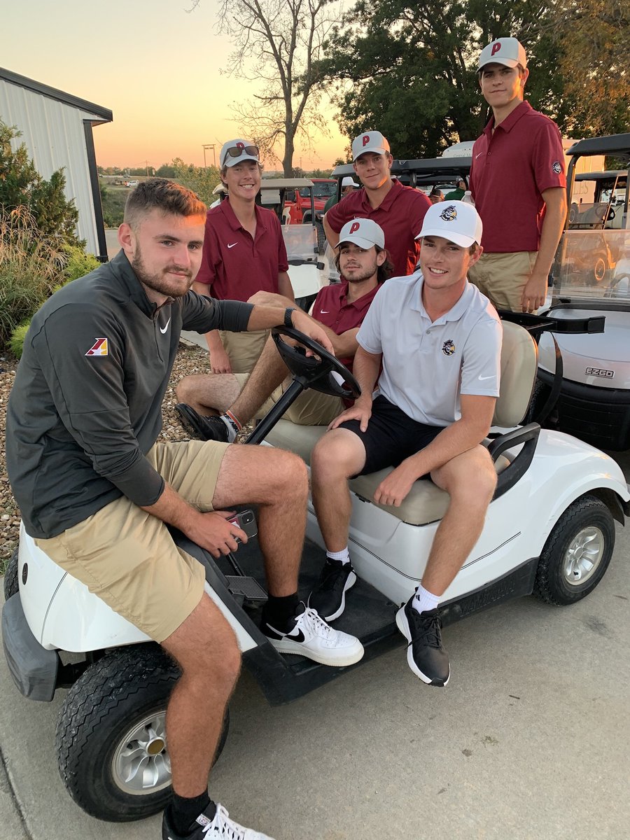Park__Golf's tweet photo. We turned 🍋’s into lemonade Monday- 2’s all around : 2nd place team + 2 tied for runner up individually. Pirate pride! https://t.co/I1c6jQpHeb