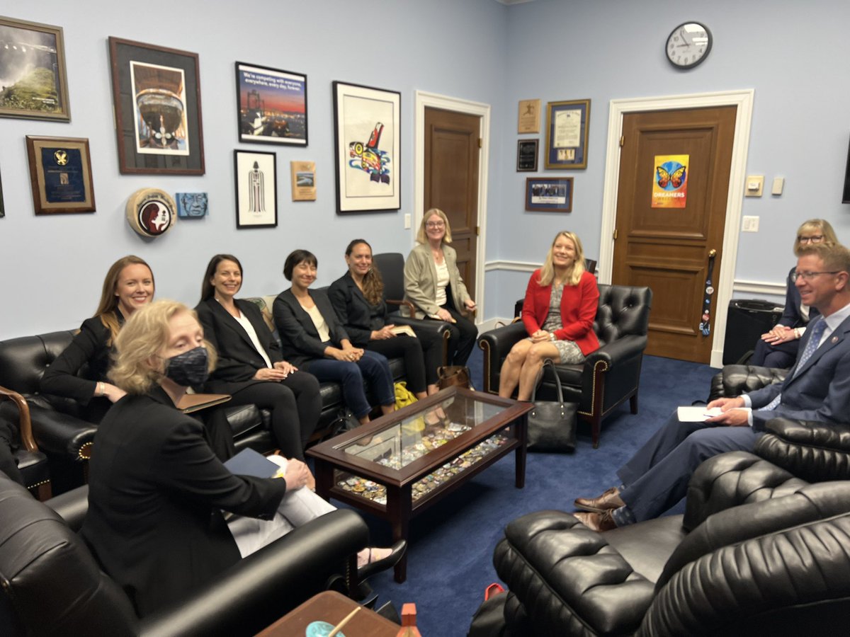 KristineMReeves's tweet photo. Such a great start to our @Jackson_Fdn #2020Fellows mtg w/@RepDerekKilmer talking @ModernizeCmte, #childcare, #econdevo, and #Leadership! Thx for your work on behalf of ALL Washingtonians! https://t.co/YHGFFIFejz