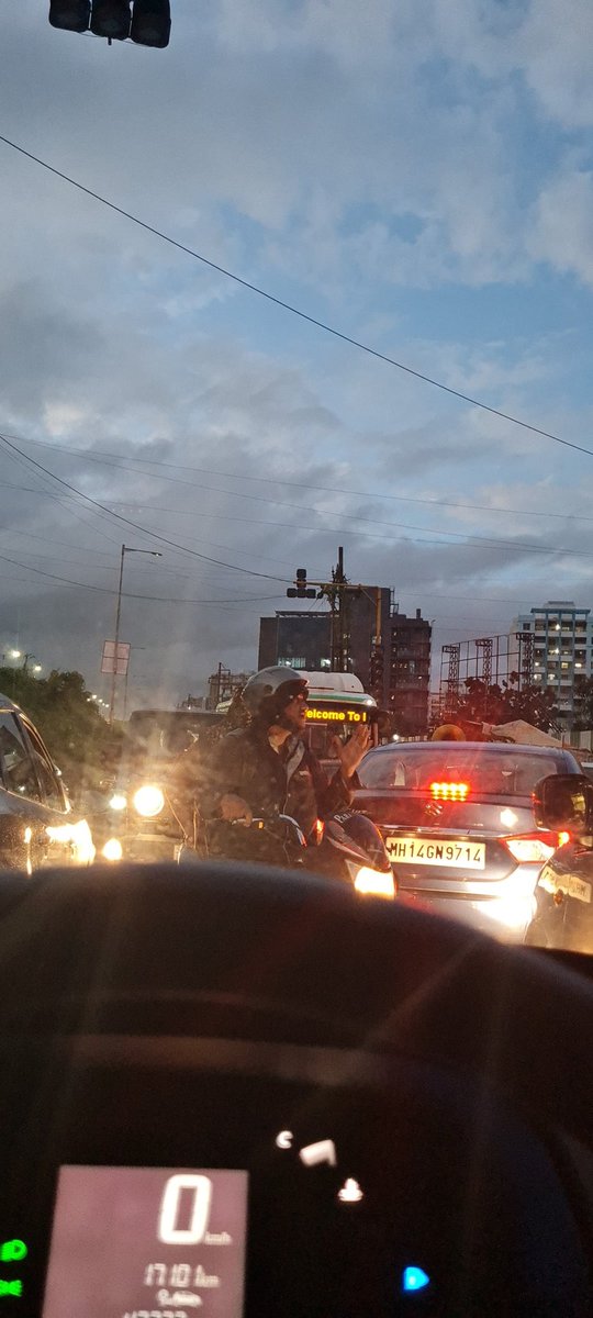 When signals aren't working....
#Traffic #TrafficAlert #punepolice 

<a href="/PuneTrafficU/">Pune Traffic Updates</a> <a href="/Info_Pune/">DISTRICT INFORMATION OFFICE, PUNE</a> <a href="/DGPMaharashtra/">महाराष्ट्र पोलीस - Maharashtra Police</a> <a href="/PuneCityTraffic/">पुणे शहर वाहतूक पोलीस</a> <a href="/PuneCityPolice/">पुणे शहर पोलीस</a> 

Location- Pan card club road, Baner.