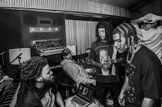 Team DREAMVILLE tweet media