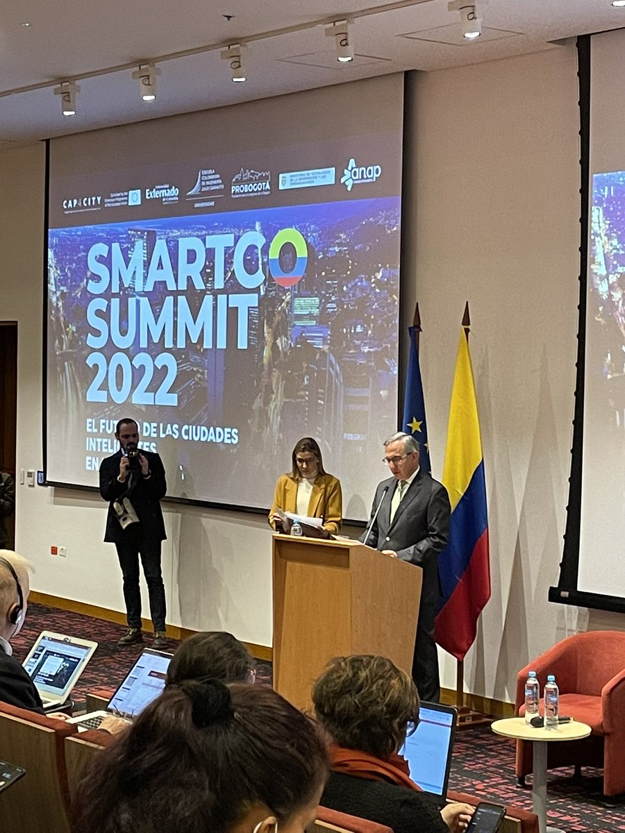 Leonardorodz's tweet photo. La @UniversidadEan presente en el #Smartco #Summit2022 un espacio para hablar y aportar acerca del futuro de las ciudades inteligentes en Latinoamérica. Gracias por la invitación a @ObservaticsUEX y @UExternado. #SmartCities #EnergyTransition #SustainableMobility https://t.co/SBW8Sx3TDL