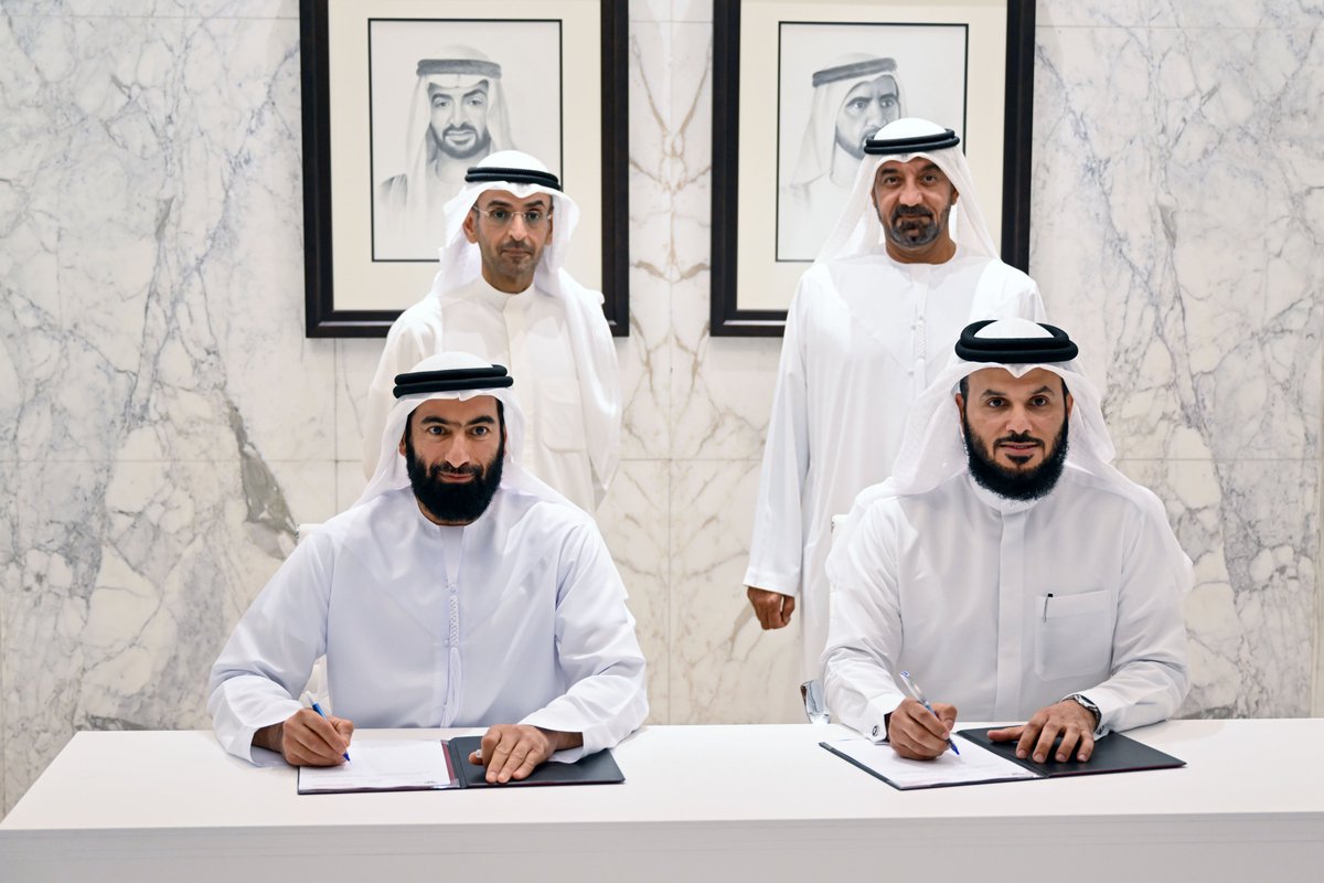Dubai Media Office on Twitter ".HHAhmedBinSaeed witnesses signing of