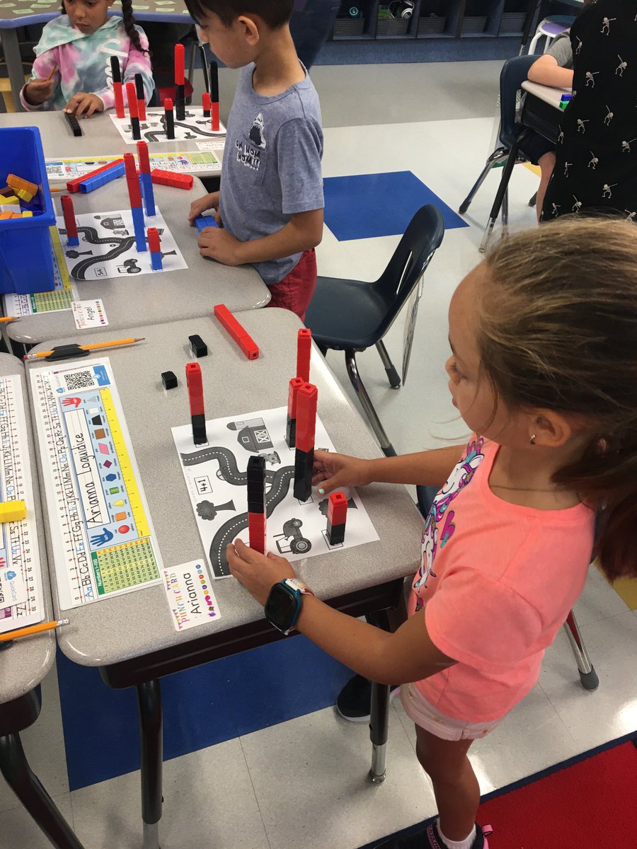 Teach22Lb's tweet photo. First graders in WINGS making towers based on addition equations. ⁦@WestSchoolLBNY⁩ https://t.co/uV5g0P8IiV