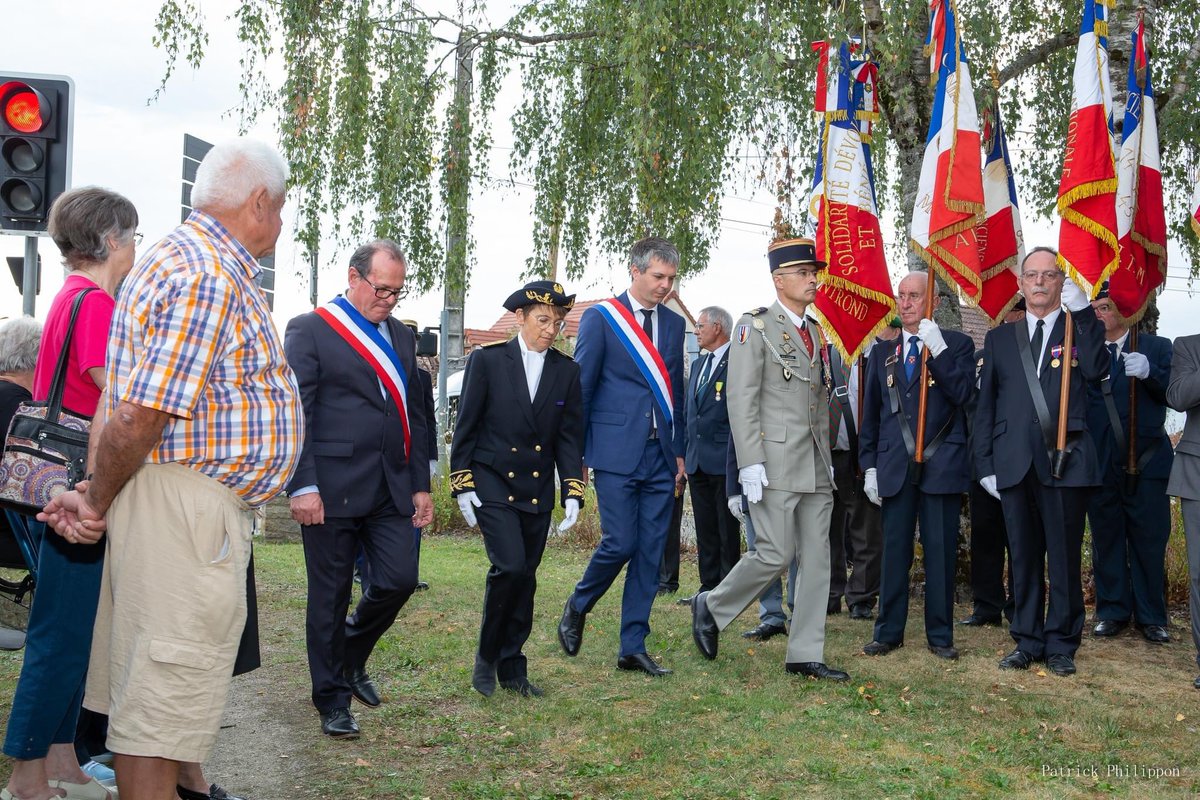 LoicKervran18's tweet photo. A #SaintAmand et #Arcay, cérémonies de la libération de Saint-Amand-Montrond et des 80 ans de l'entrée en résistance du 1er Régiment d'Infanterie.

[Photos : Patrick Philippon] https://t.co/eEwgNYpI0U