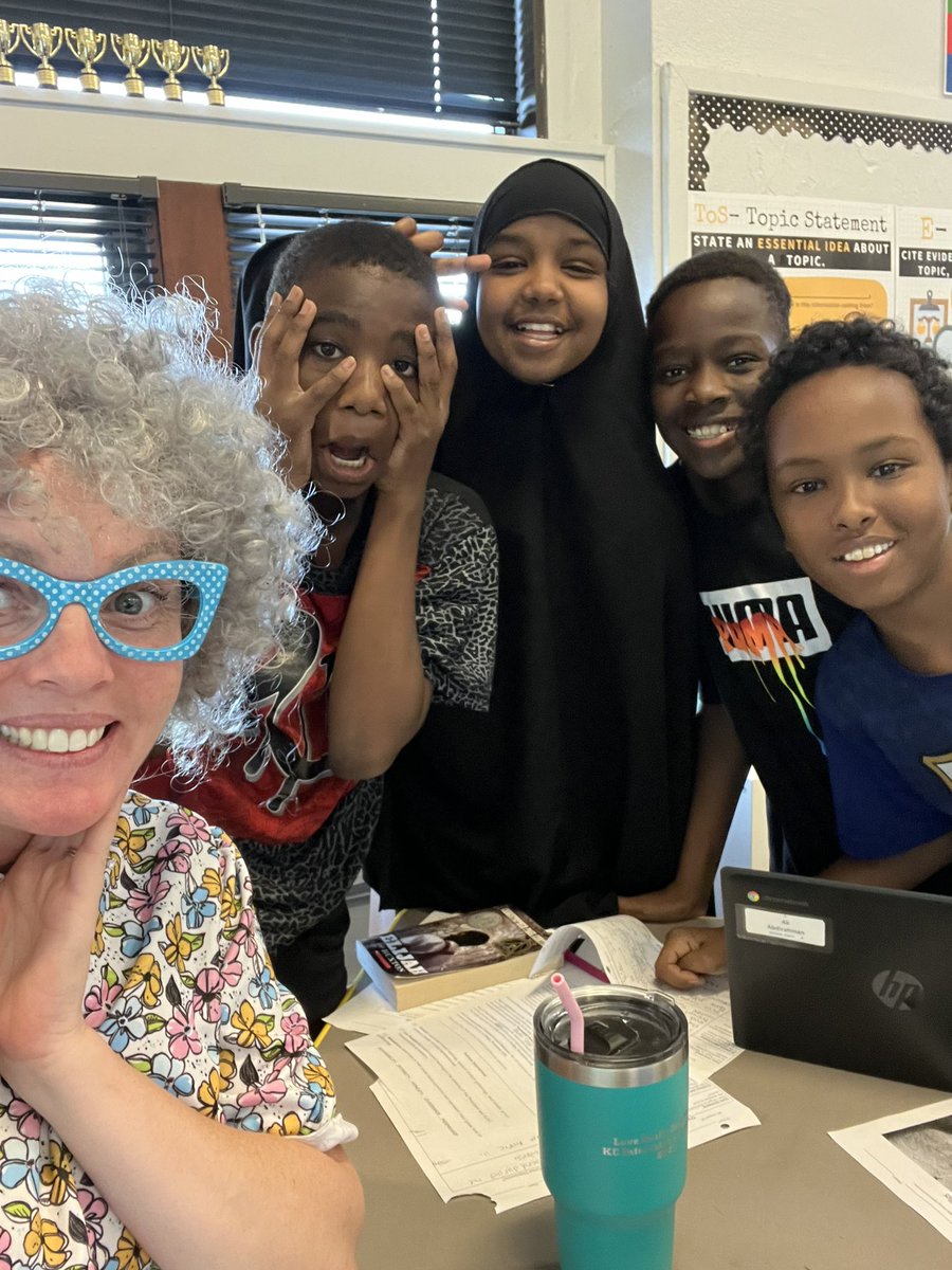 MissLTrue's tweet photo. Grammar Granny got to teach Mrs. Weeks’ class today! https://t.co/OhKyqbe2ui