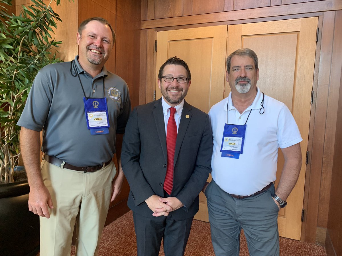 CORCHRISJONES's tweet photo. It was great to see Lee County native and Chief Deputy Attorney General, @ChuckSlemp, today at the 103rd Annual Commissioner of the Revenue conference in Blacksburg. Chuck spoke to the conference attendees about the process of requesting AG Opinions. https://t.co/TcWFgnGcdm