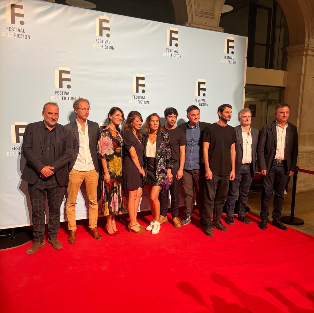 ✨ Photocall avant la projection de LA MAISON D’EN FACE au <a href="/festivalfiction/">Festival de la Fiction</a> de La Rochelle !

📺 Dès le 20/09 a 21:10 sur <a href="/M6/">M6</a> !

#FFTV