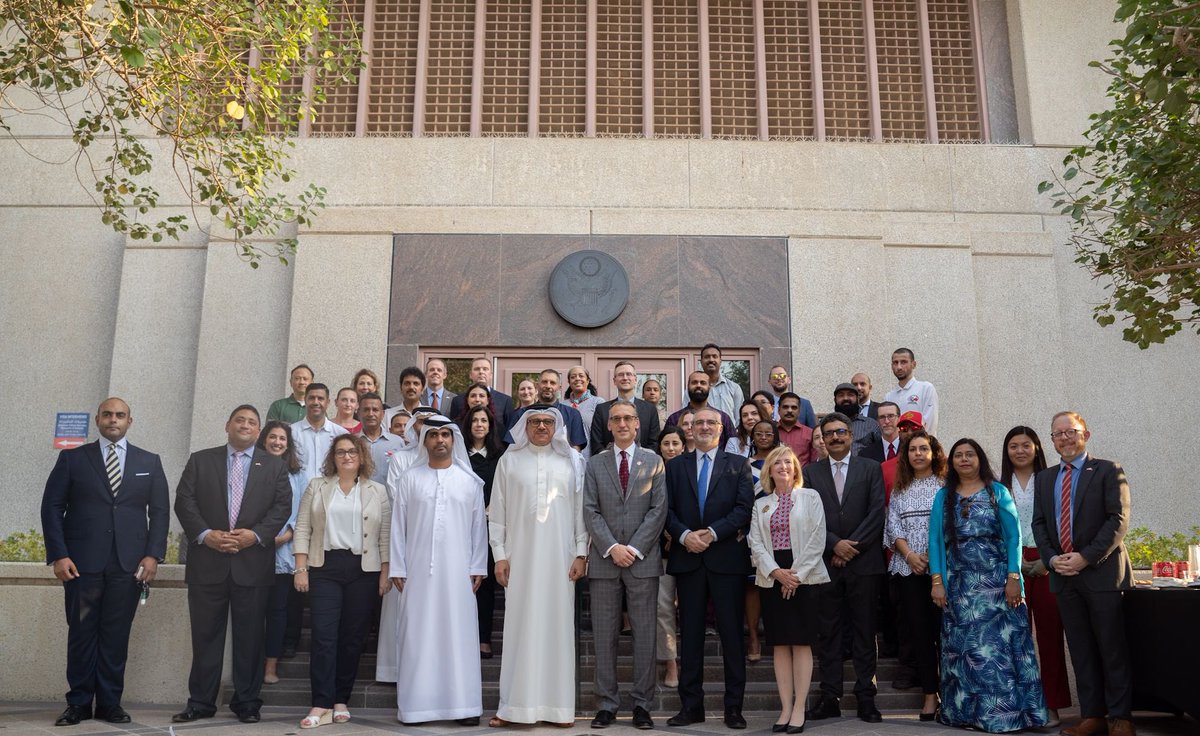 وزير الخارجية يشارك في الاحتفال الذي نظمته السفارة الأمريكية بمناسبة الذكرى الثانية للتوقيع على اتفاق مبادئ إبراهيم

bit.ly/3dkNvi9