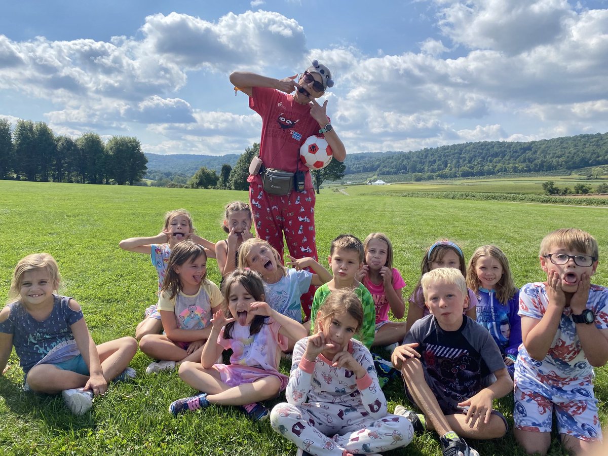 jquerryFCPSPE's tweet photo. When second grade invites their PE teacher to the Pajama Day that they earned….#wearthepjs https://t.co/ybdZqQt8mh