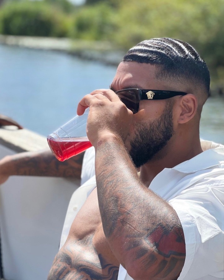 dlccosmetics's tweet photo. WaveCheck Wednesday ๐ฅ
Rate his waves from 1-10 โญ๏ธ
๐ Shop online for all natural haircare products, brushes & protective accessories. https://t.co/XTUviIgkez
#wavecheck #summertime #180waves #freshcut #rating #haircare #wavebrush #hairfacts #fashioninspo https://t.co/Fqf6wmJLWW