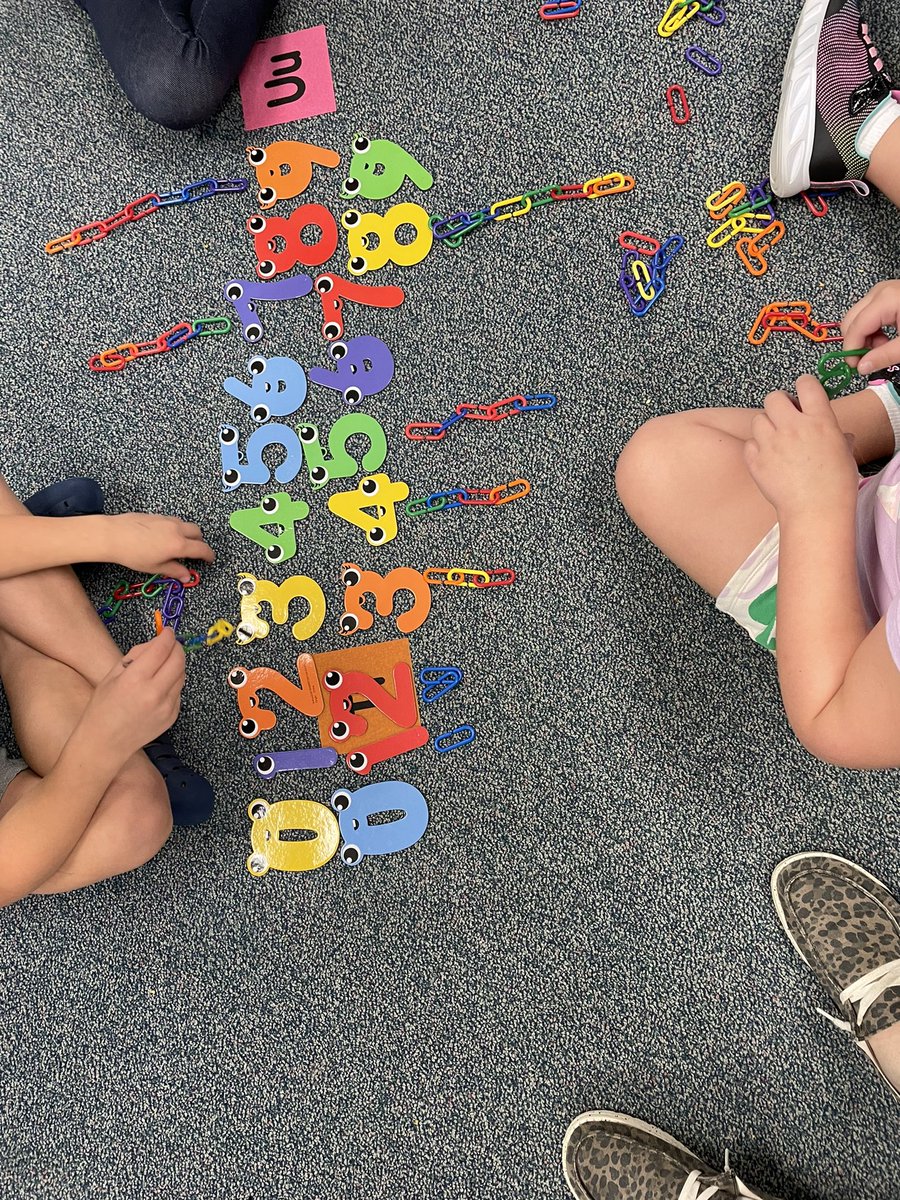cwistinghausen's tweet photo. Kindergartners at GME working in math stations. They are having fun and engaged! #kidswin @CcisdM https://t.co/ekAXa3iRDd