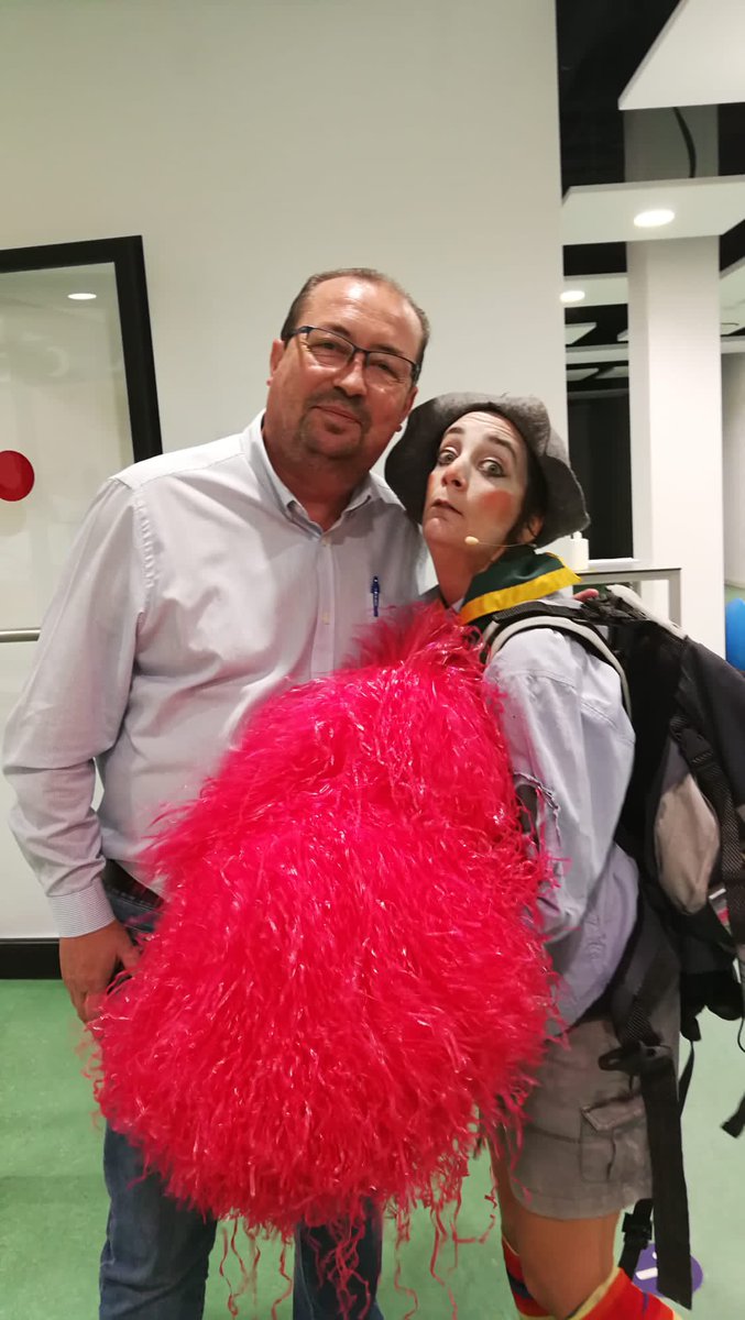 cprtrujillo's tweet photo. Jornadas de la Red de Formación del Profesorado de Extremadura. Los asesores de formación del CPR de Trujillo participamos activamente en estas jornadas. #RedFormEx @InnovacionForm @UpeCaceres https://t.co/ngs6cZivSH