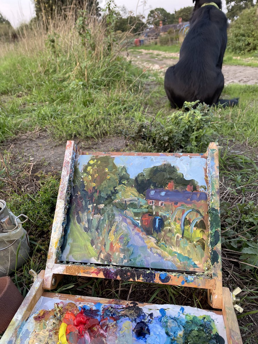 julsart's tweet photo. Just got back from painting the allotments as the sun goes down behind me. #sundown #paintingoftheday #pleinair #oilpainting #chilternhills #dogwalks https://t.co/mHrZcq2CbT