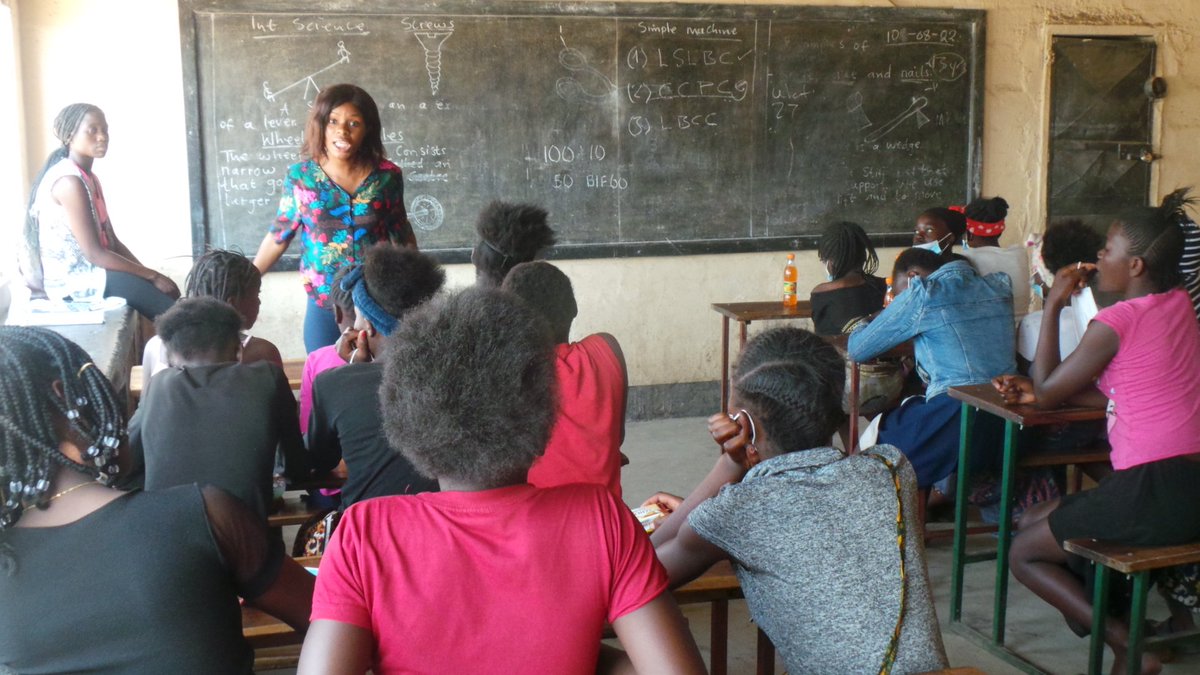 change_eagles's tweet photo. Strategic partnerships are key to the education and empowerment of adolescent girls in Zambia. 

Goal project in progress impacting lives of 200 girls in Jack  compound, John-Howard and Chawama with life skills using a sport based curriculum. 

Nowspar + Eagles of Change partners https://t.co/nkH5ZXyFGA