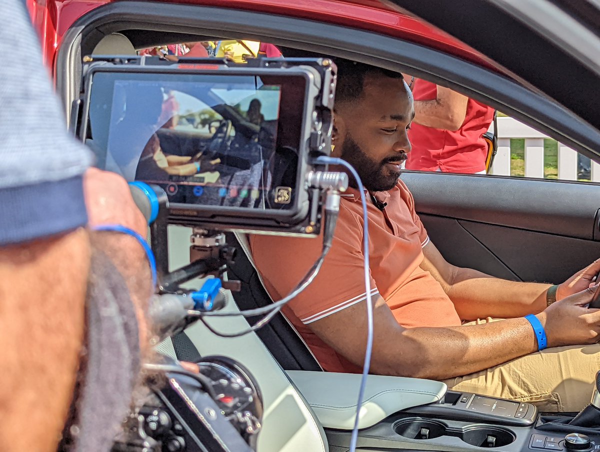 DataDaveTV's tweet image. Guess who's officially in a magazine now? 👀
Thank you @PASSPORTmag and @Lexus for the chance &amp;amp; @Gaypolo for the amazing time in Florida.  If you want to read the magazine article and the experience. Click the link below!