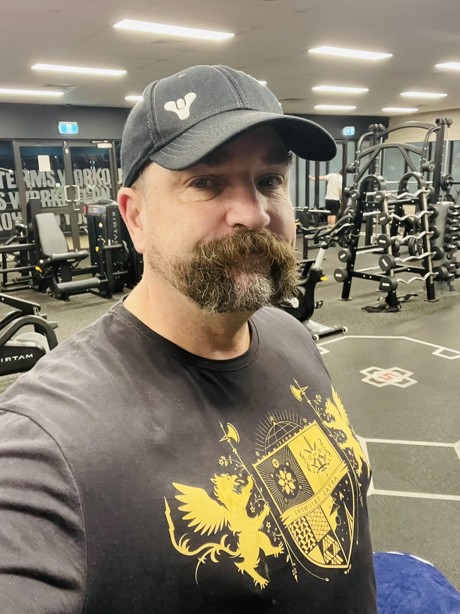 red42dragon_'s tweet photo. Early morning workout 🏋️♂️ at Jetts Mango Hill with my PT Let’s Go! #jettsmangohillearly #jettsmangohill #JDFitness #motivation #red42dragon https://t.co/YCU22QHlvH