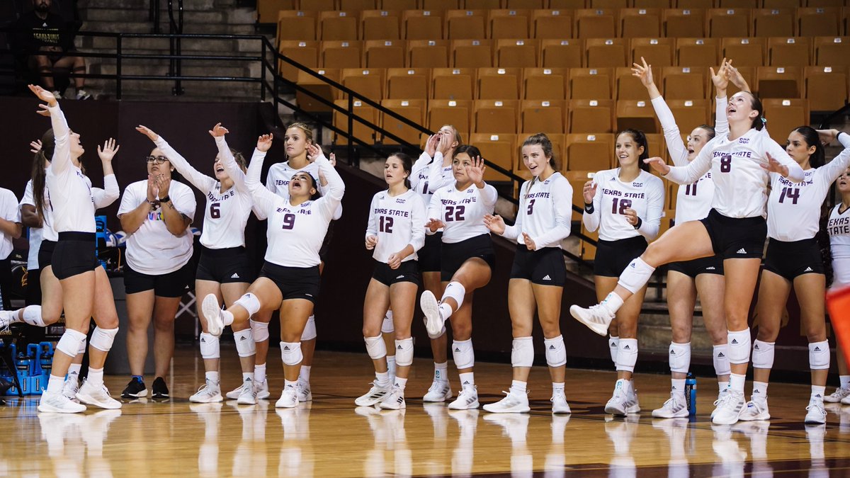 Last Sunday afternoon's match against Wake Forest >>> 

#WaybackWednesdays x #EatEmUp🐾