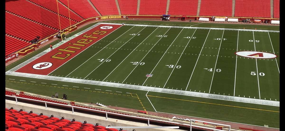 Travis Hogan tweet media