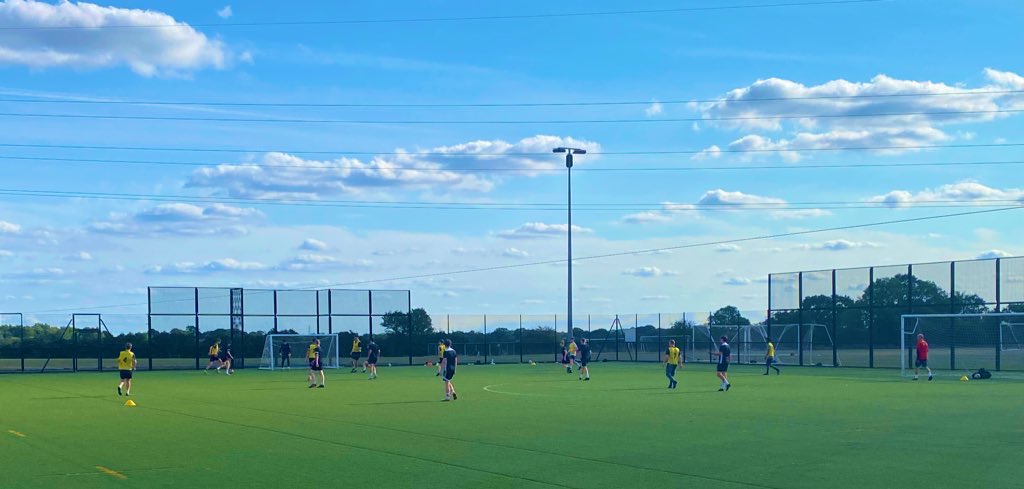 ☀️ ☁️ ⚽️😀
Great afternoon football sessions for the men’s and women’s teams! 
Brilliant to see more students involved in the sessions!!